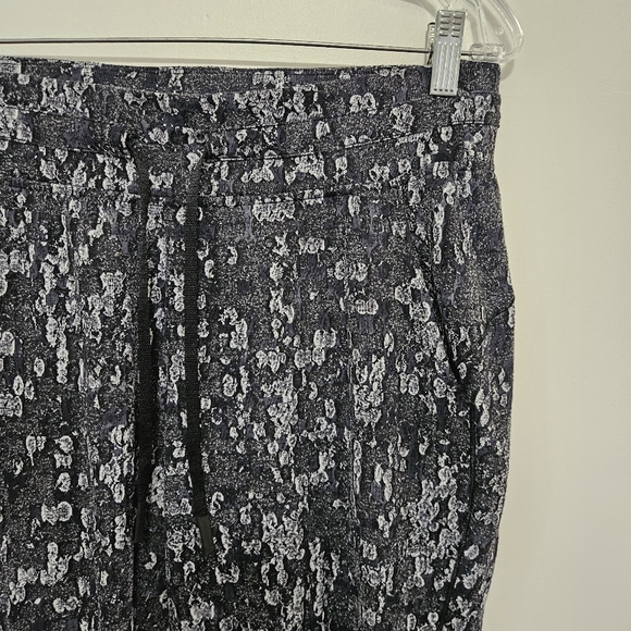 Lululemon Ready to Rulu Jogger 29" Eventide Jacquard Spray Dye Black Size 8 - Picture 7 of 9